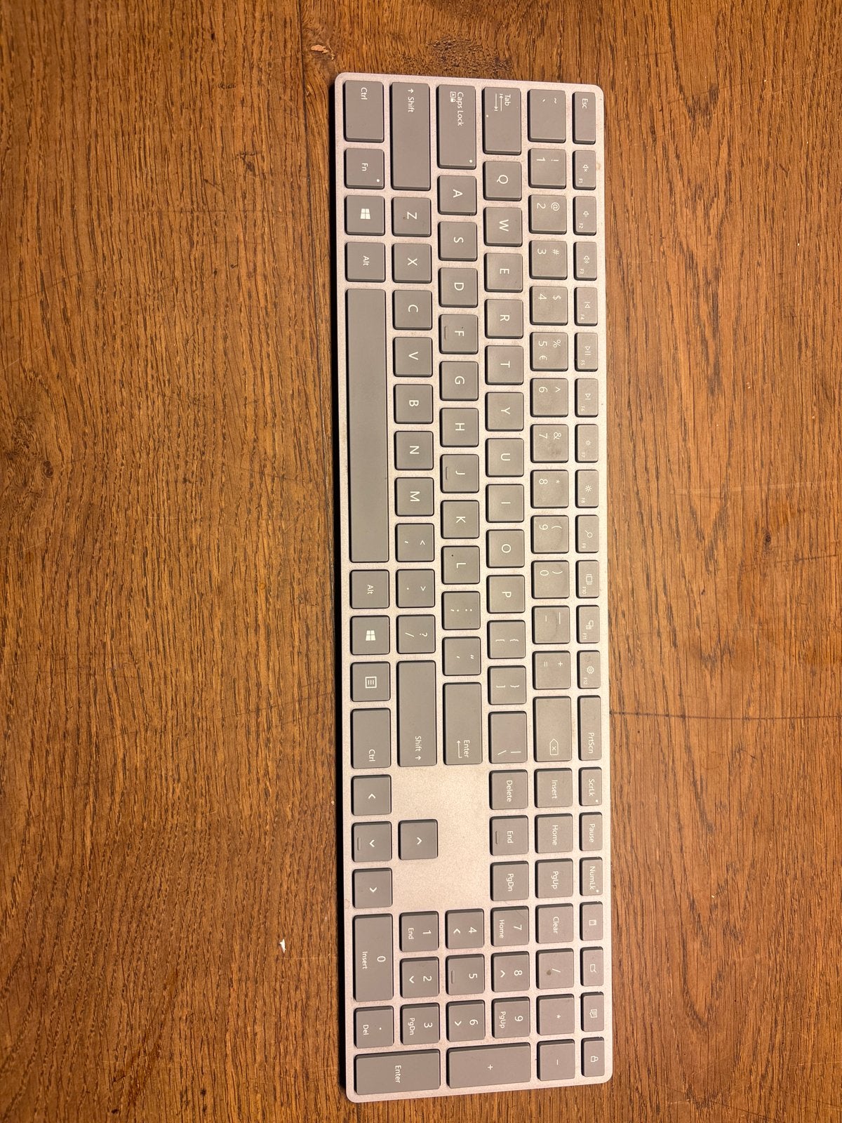 Microsoft Surface Toetsenbord - QWERTY - Zo goed als nieuw, Computers en Software, Ophalen of Verzenden, Zo goed als nieuw, Draadloos