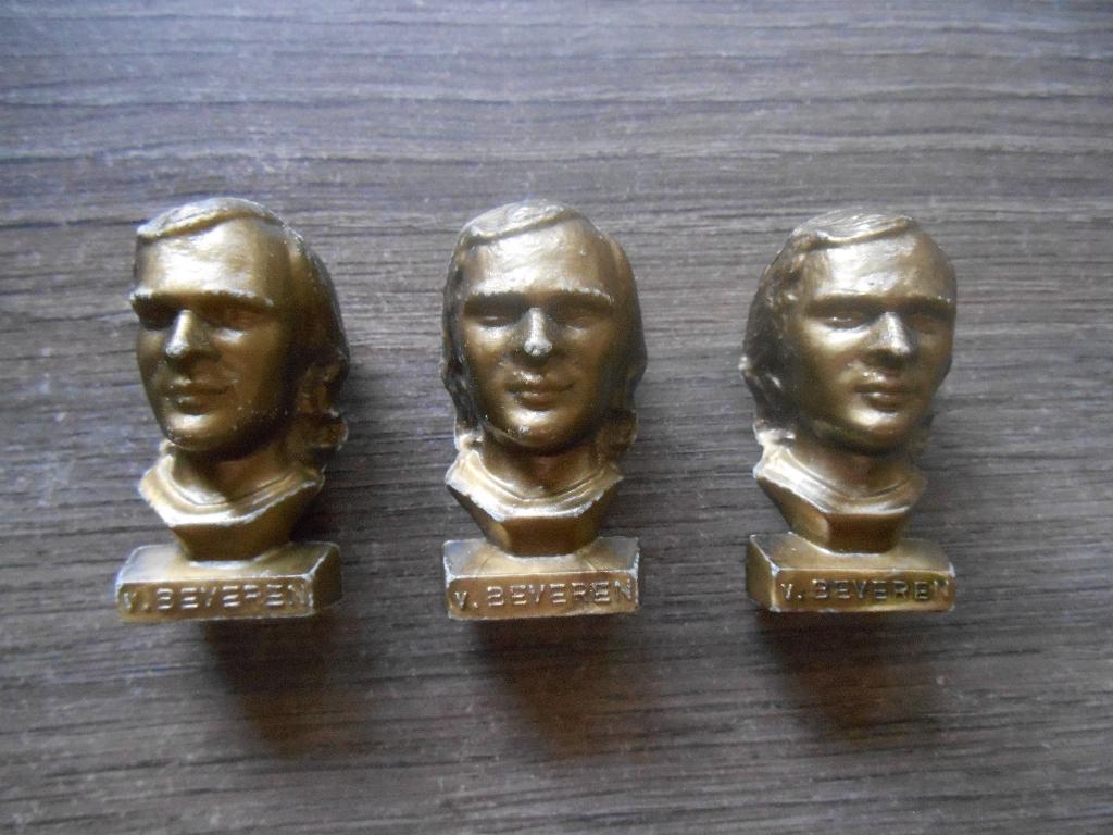 3 Kopstukken van het Nederlands Elftal 1973-1974, Verzamelen, Sportartikelen en Voetbal, Ophalen of Verzenden, Gebruikt, Overige binnenlandse clubs