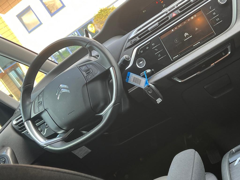 Citroen Grand C4 SpaceTourer 1.2 PureTech Shine Automaat - A, Auto's, Citroën, Stof, Gebruikt, 1199 cc, 7 stoelen