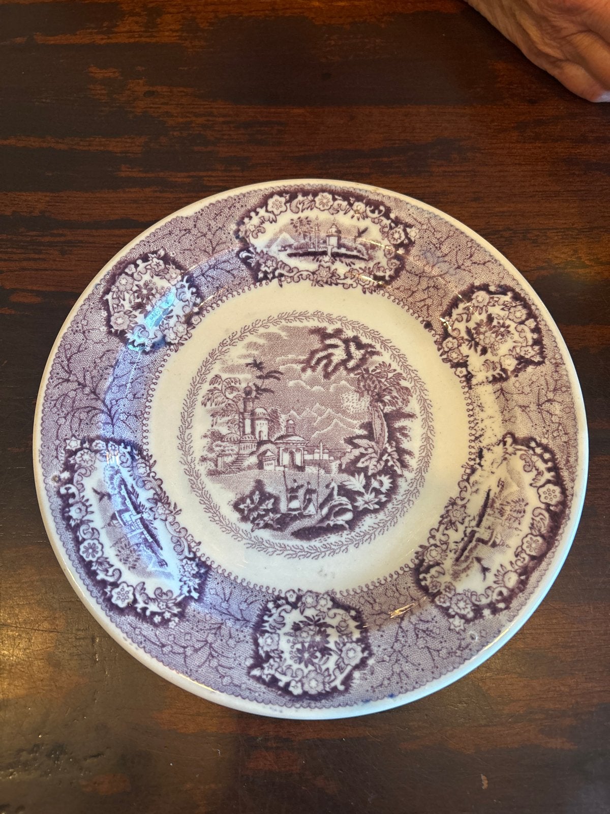 Petrus Regout Maastricht Oriental paars bord, Ophalen