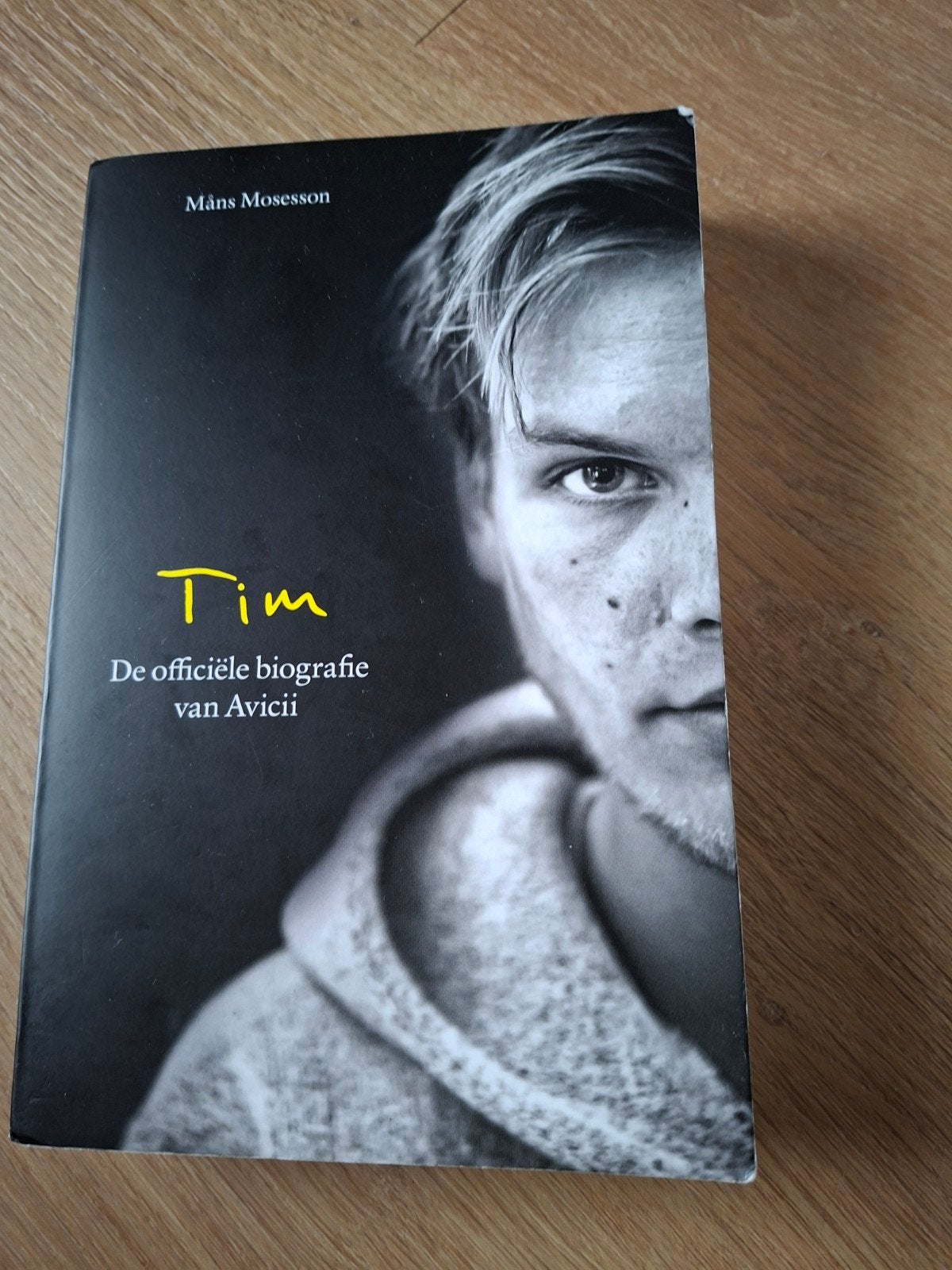 Mans Mosesson - Tim - De officiële biografie van Avicii, Ophalen of Verzenden, Zo goed als nieuw, Mans Mosesson, Sport