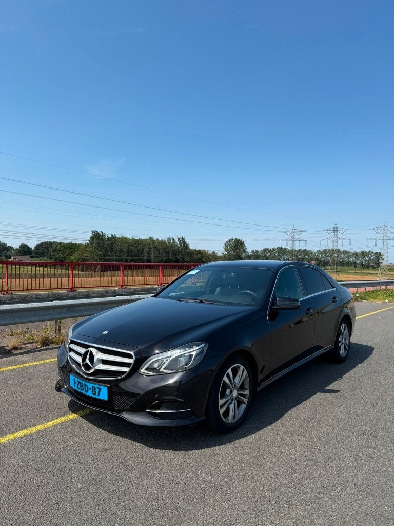 Mercedes-Benz E220 CDI Euro 6 | Dealer Onderhouden | Taxi, Achterwielaandrijving, 2000 kg, Leder en Stof, Origineel Nederlands