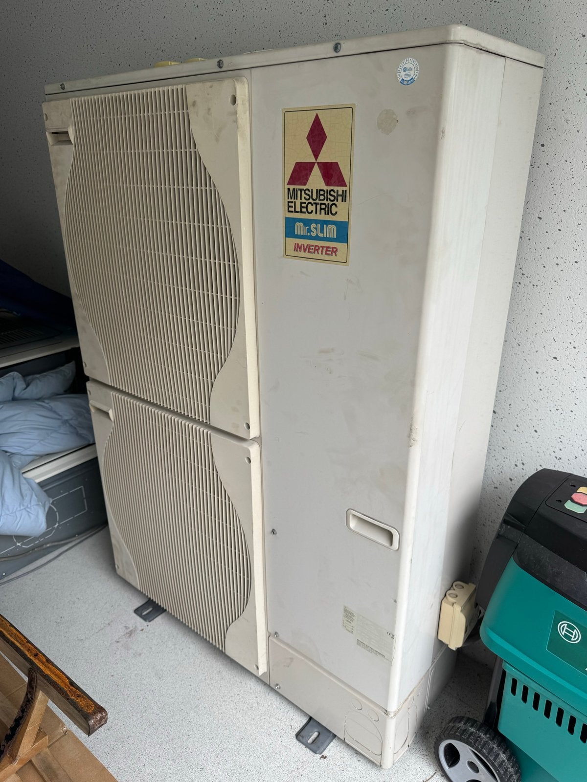 Mitsubishi Electric Airco Buitenunit met 2 Samsung Binnenuni, Ophalen, Gebruikt, 3 snelheden of meer, Koelen en Ontvochtigen