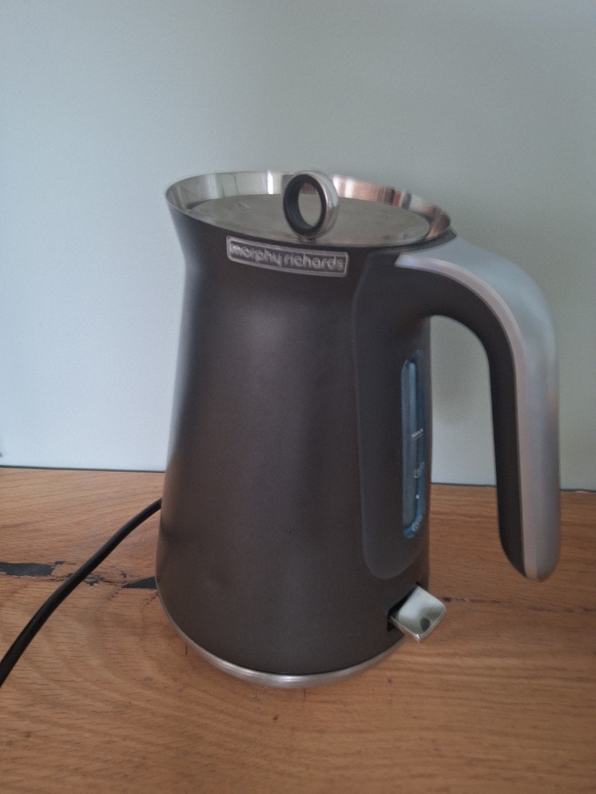 antraciet grijze waterkoker Morphy Richards, 1 tot 2 liter, Ophalen, Gebruikt