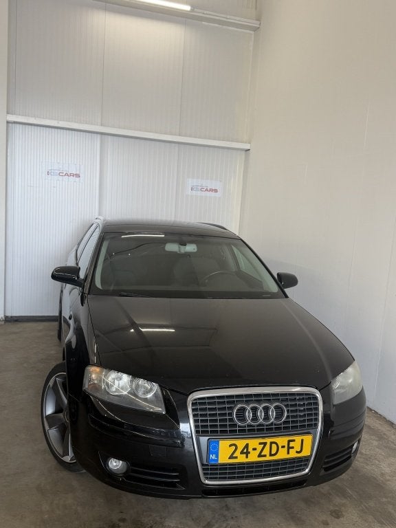 Audi A3 Sportback 1.8 TFSI | S3 Remmen Rotor Velgen Ramair !, Auto's, Gebruikt, 4 cilinders, Zwart, Bedrijf