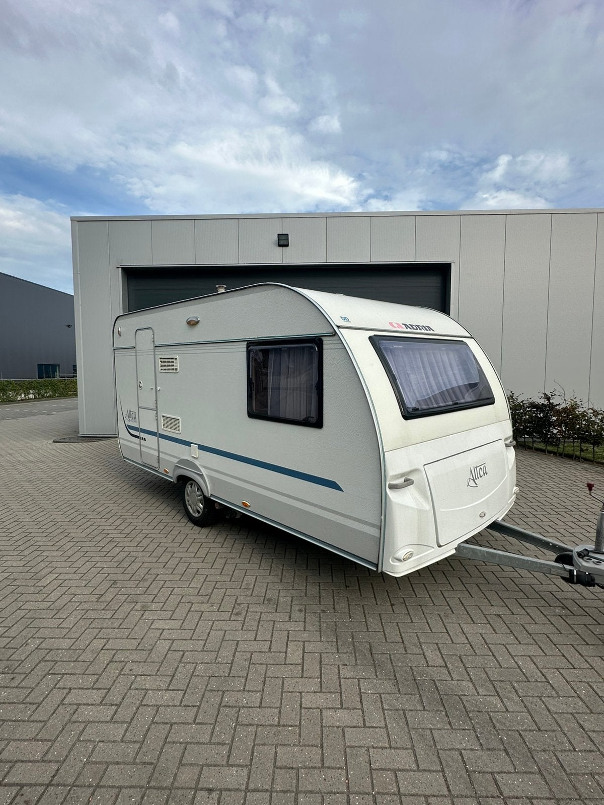 Adria Altea 432 PH uit 2009 – Mover, luifel, boiler, Caravans en Kamperen, Magnetron, Rondzit, Bedrijf, Adria