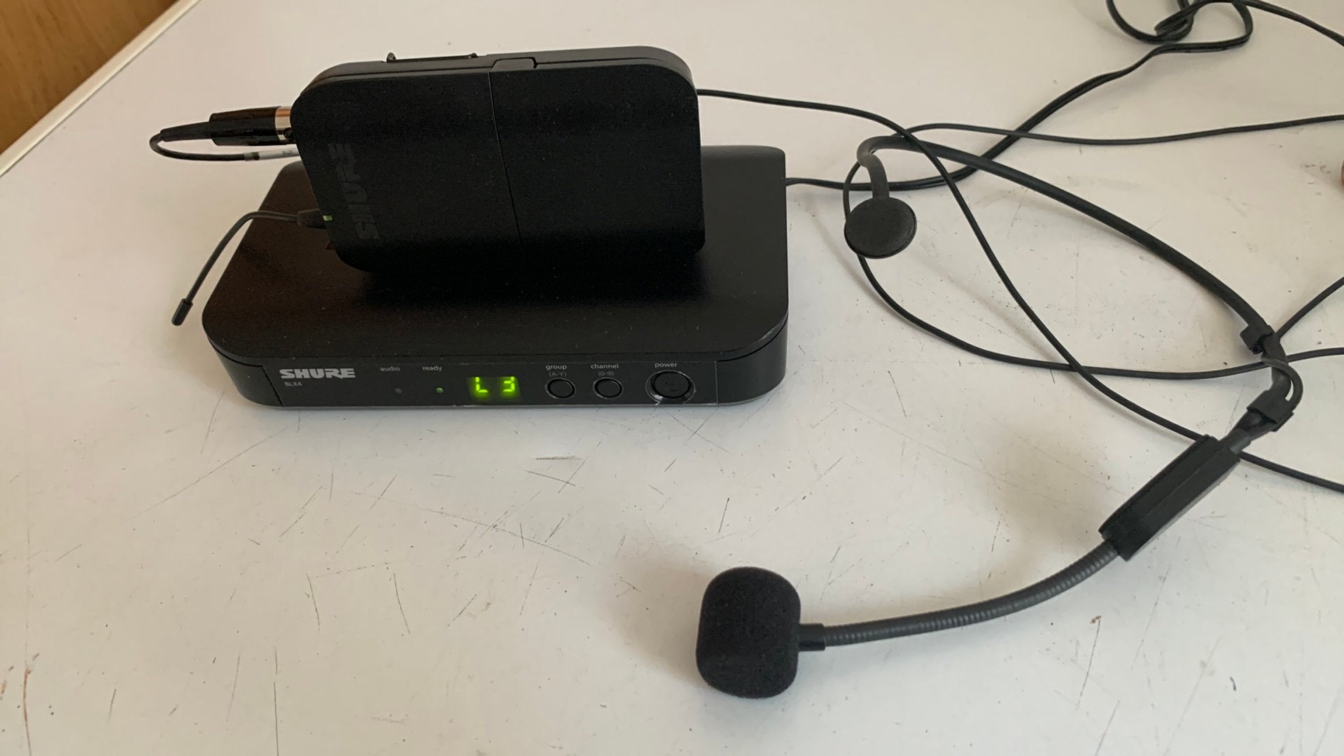 Shure BLX4 headset, Muziek en Instrumenten, Microfoons, Ophalen of Verzenden, Zo goed als nieuw, Zangmicrofoon