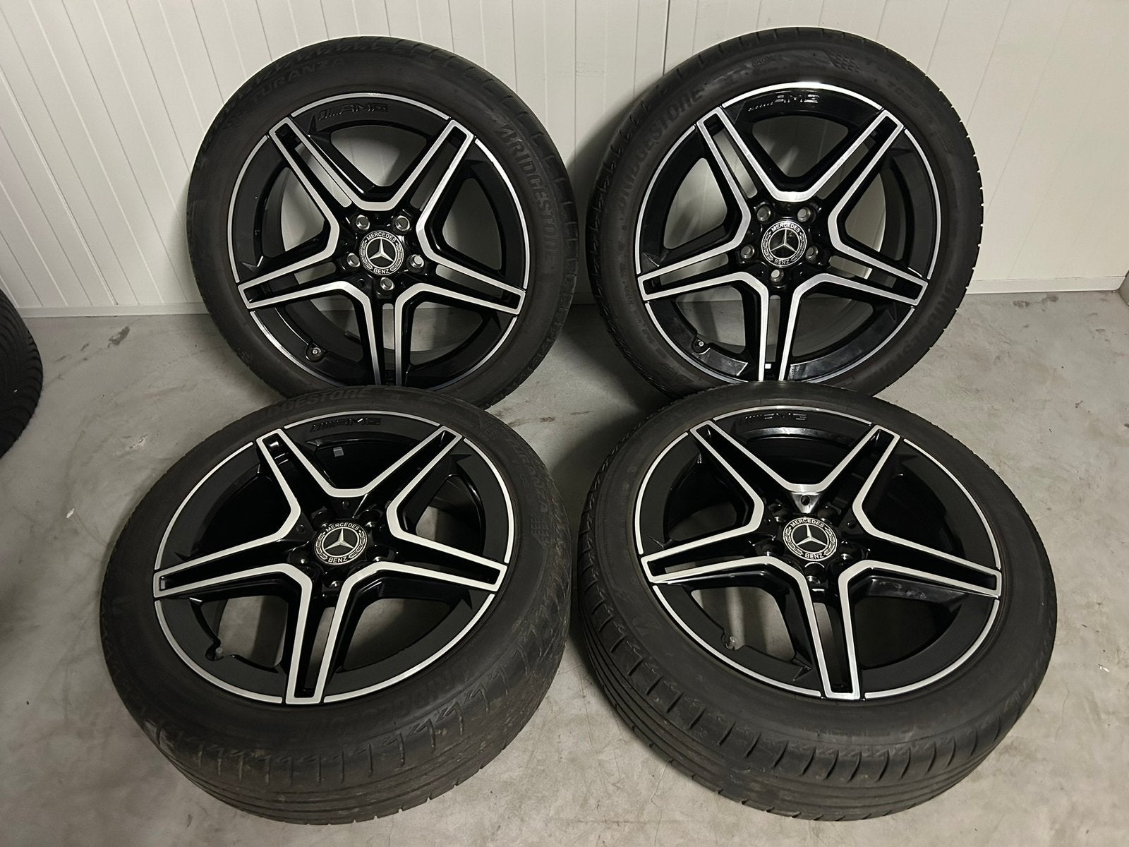 Originele Mercedes A B CLA 18 inch AMG bridgestone MO zomer, Auto-onderdelen, Banden en Velgen, Ophalen, 18 inch, Gebruikt, Banden en Velgen