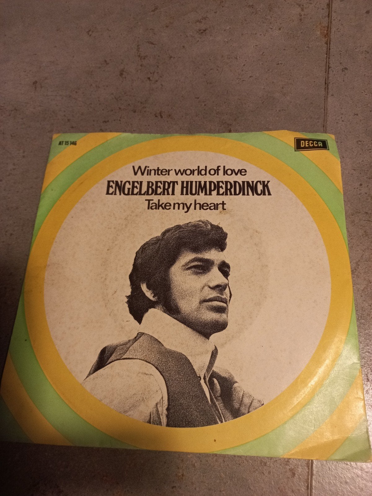 Engelbert Humperdinck - Winter World of Love / Take My Heart, Ophalen of Verzenden, Gebruikt, 7 inch