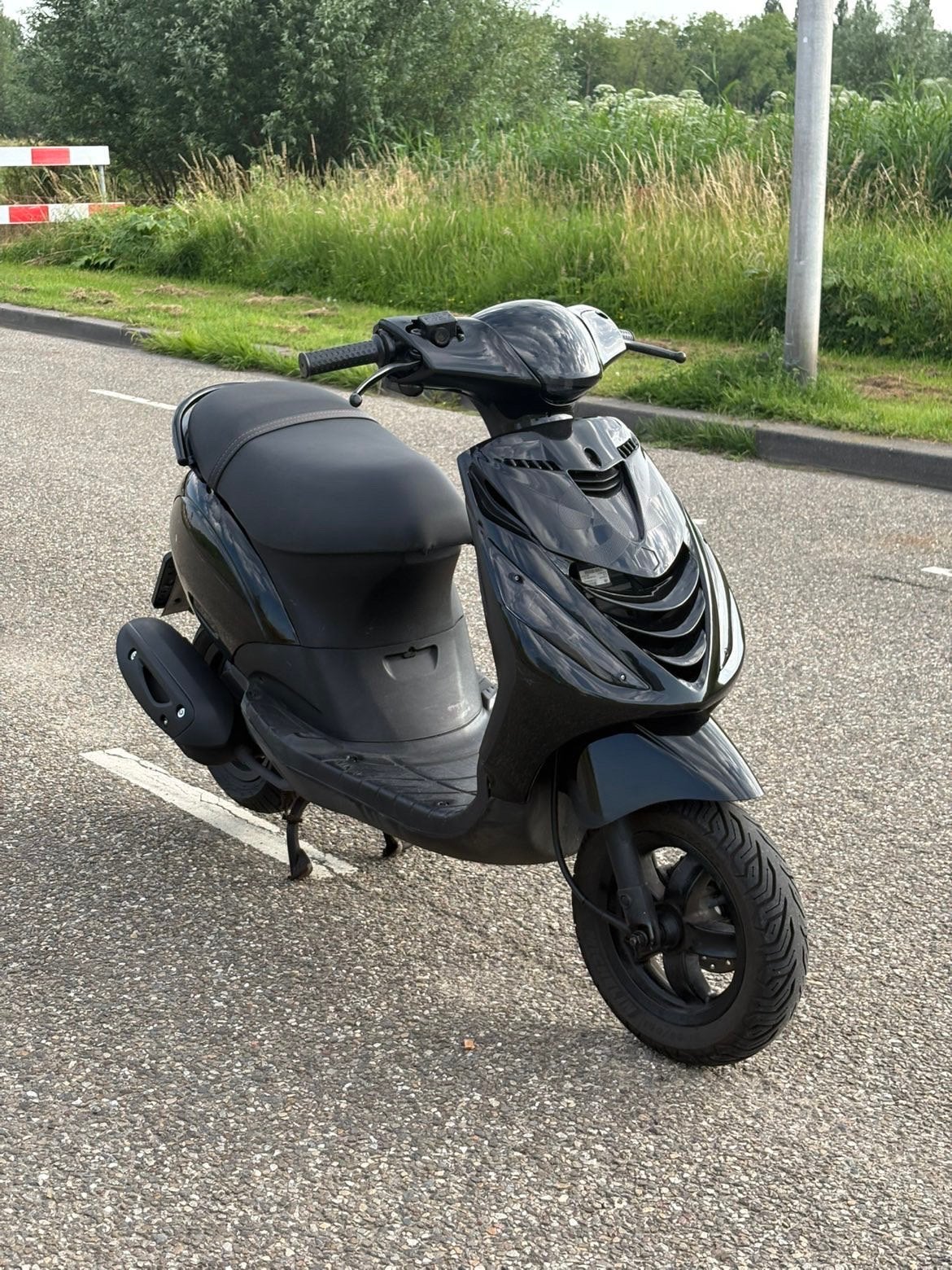 Zip iget 50cc (2018), Fietsen en Brommers, Scooters | Piaggio, Ophalen, Maximaal 45 km/u, Zip, Nieuw