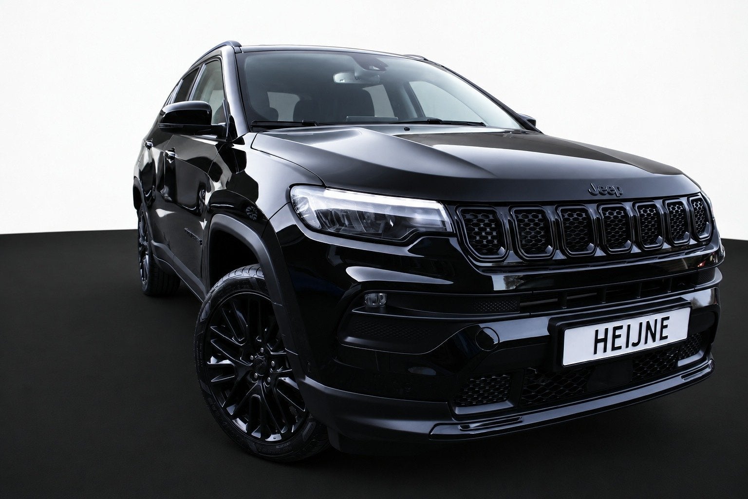 Jeep Compass 4xe 190 Plug-in Hybrid Electric Night Eagle Aut, Auto's, Automaat, Gebruikt, Zwart, Bedrijf