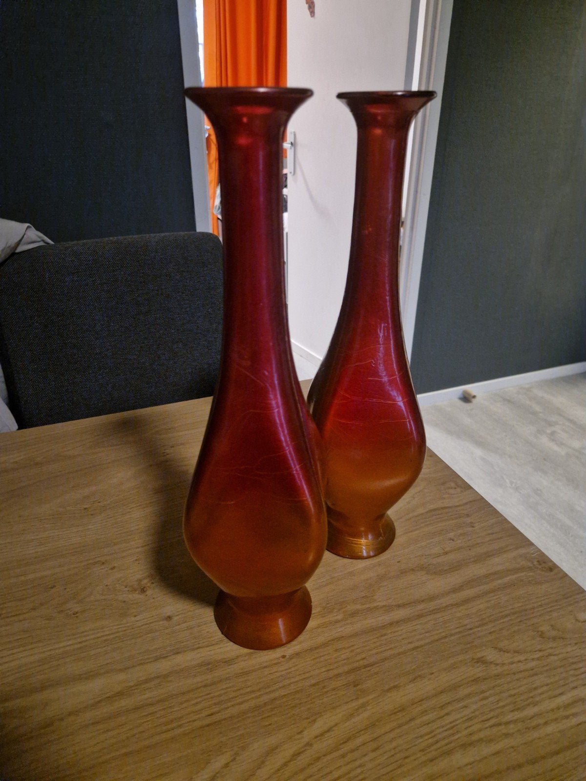 Set van 2 rode vazen - modern design, Ophalen