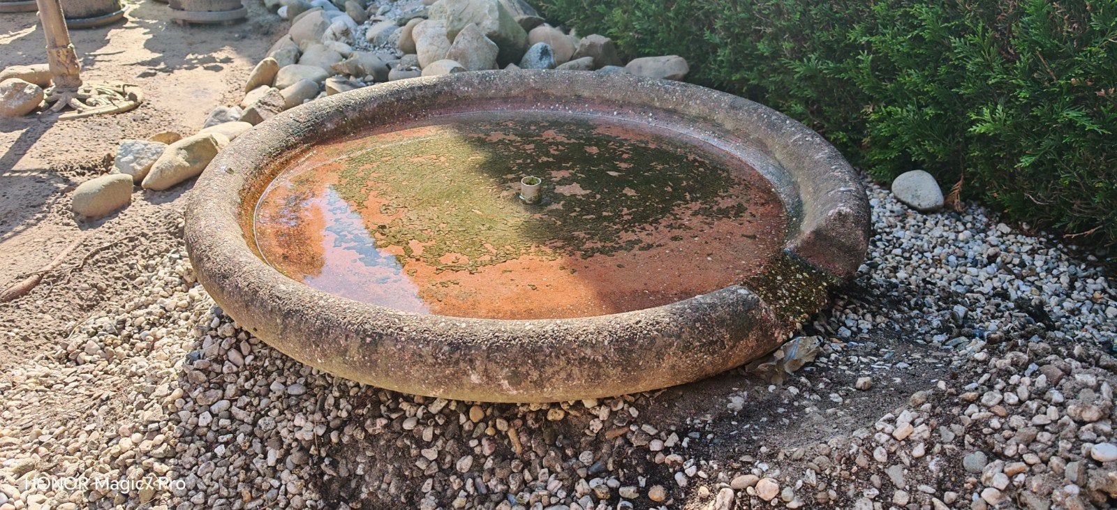 Waterschotel of vogelbad, Ophalen, Gebruikt, Hardsteen, Waterornament