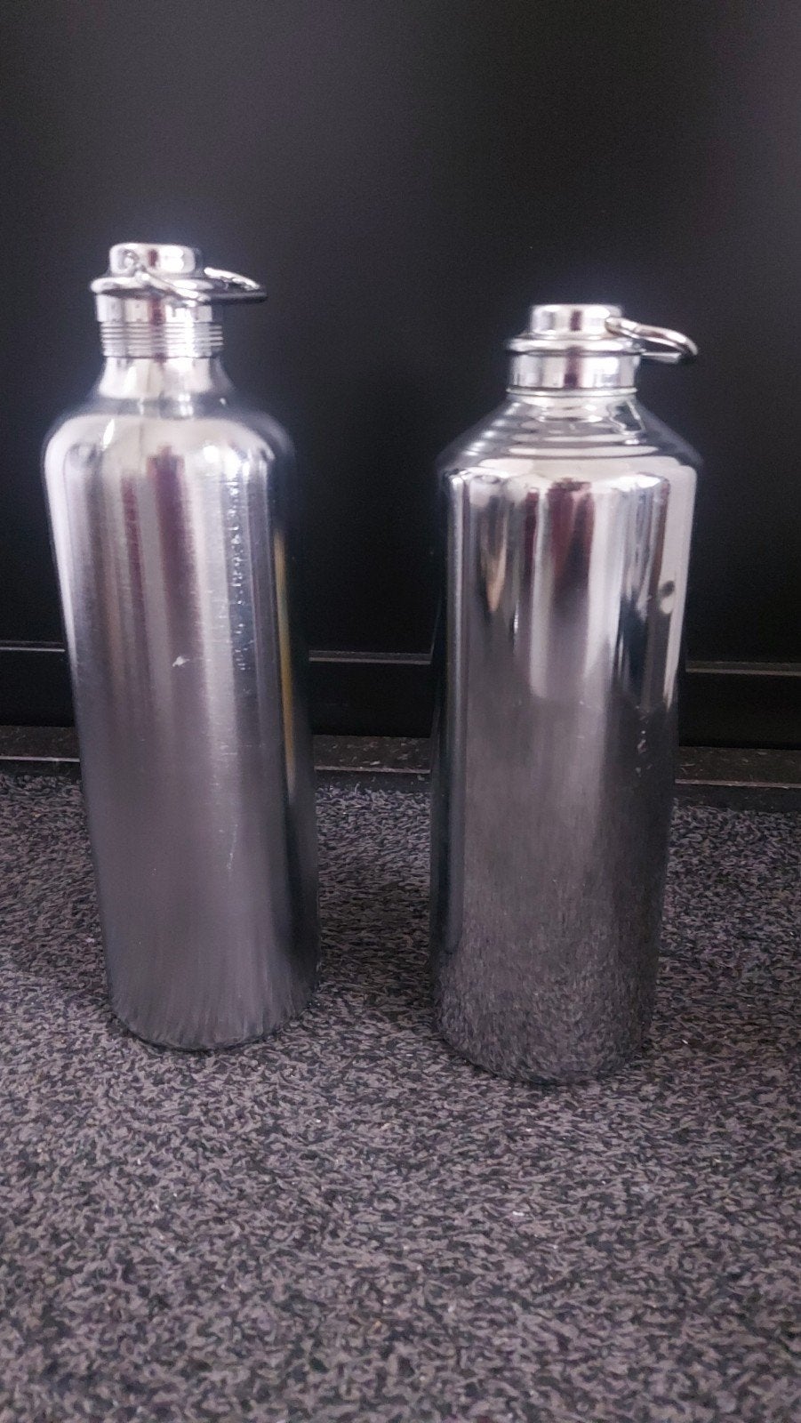 Twee aluminium kruiken gratis af te halen, Kinderen en Baby's, Ophalen of Verzenden, Gebruikt