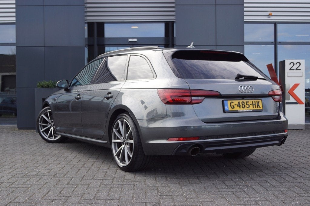 Audi A4 2.0 TFSI  S-Line 190pk /Trekhaak wegklb./ Panodak/ B, Gebruikt, 4 cilinders, Panoramadak, 84 €/maand