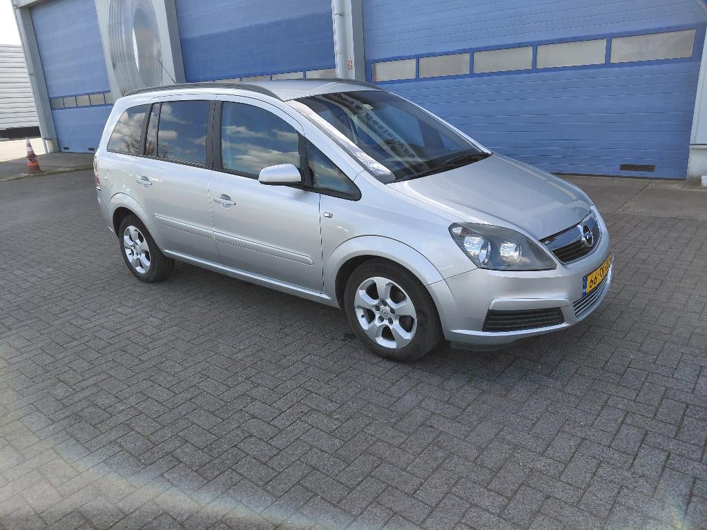 Opel Zafira 1.8 2006, Auto's, Stof, 4 cilinders, Origineel Nederlands, Grijs
