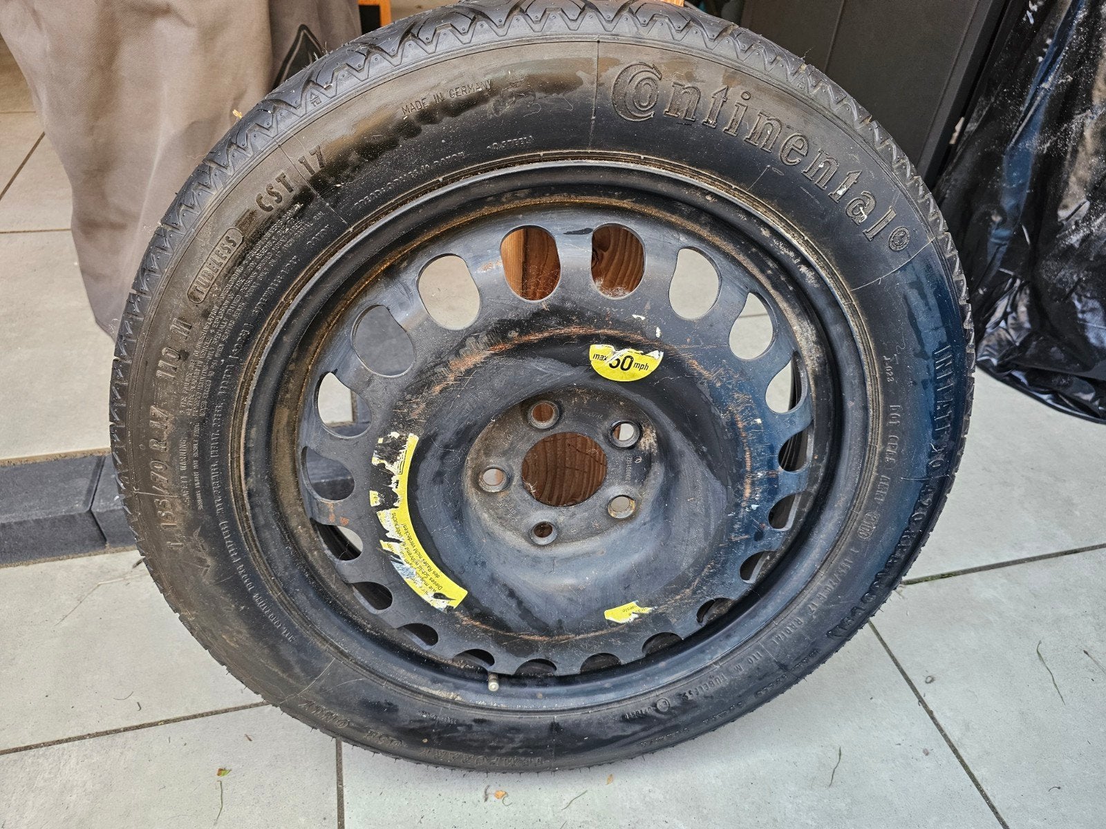 Originele Mercedes thuiskomer / reservewiel 155/70 R17, Auto-onderdelen, Banden en Velgen, Ophalen, 155 mm, Banden en Velgen, Nieuw