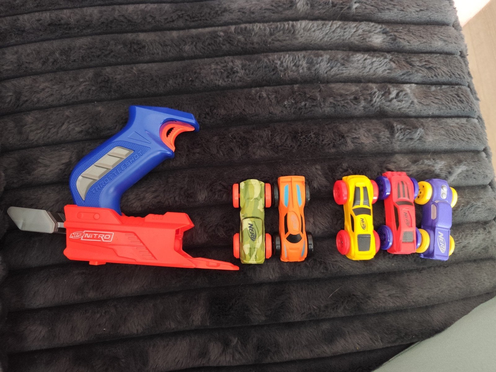 Nerf Nitro Blaster met 5 auto's, Kinderen en Baby's, Ophalen of Verzenden, Gebruikt