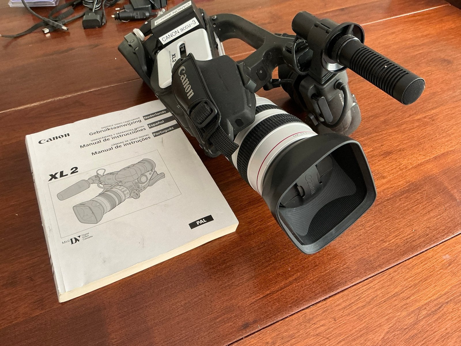 Professionele Canon XL2 videocamera met geluidsonderdeel, Gebruikt, Canon, 20x of meer, Overige soorten