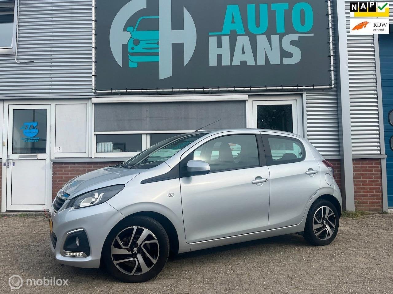 Peugeot 108 1.2 VTi Allure | incl beurt, distributieriem en, Voorwielaandrijving, Gebruikt, Euro 6, 1199 cc