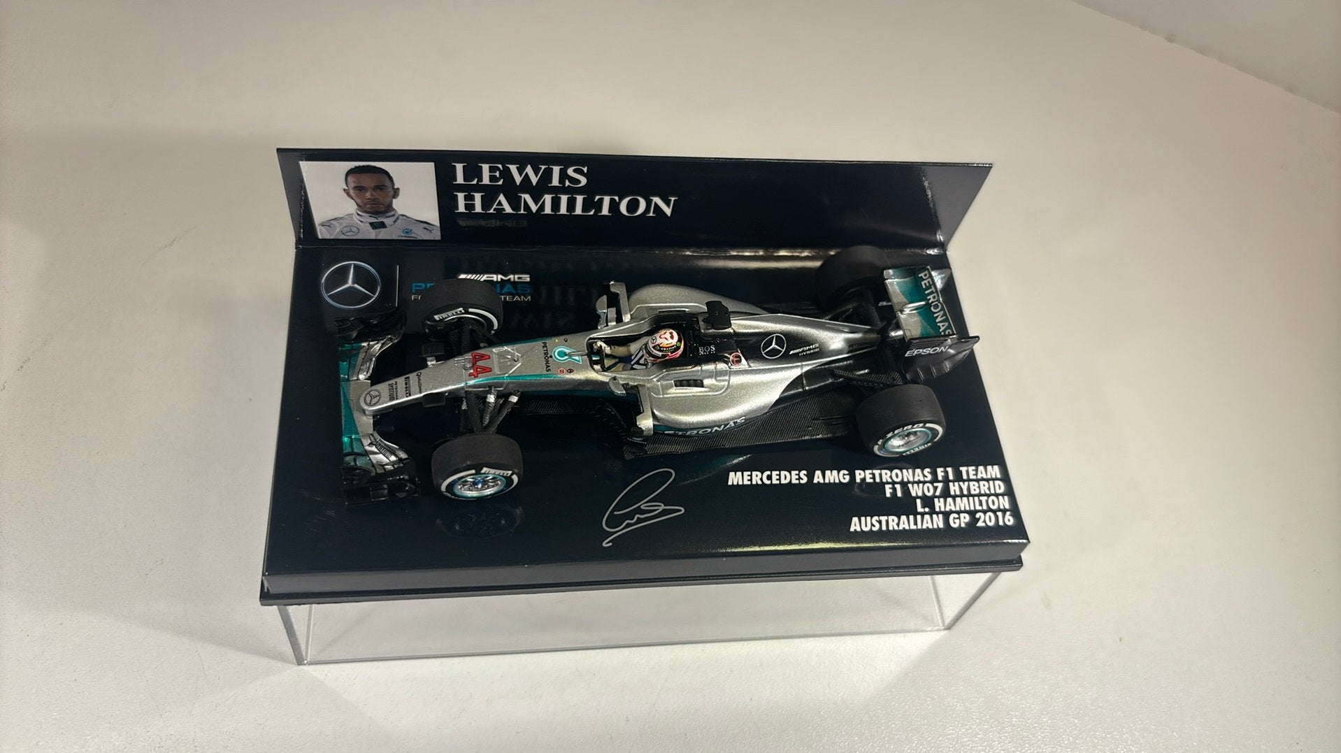 F1 mercedes w07 L . Hamilton Australia 2016 minichamps 1.43, Auto, Ophalen of Verzenden, MiniChamps, A
