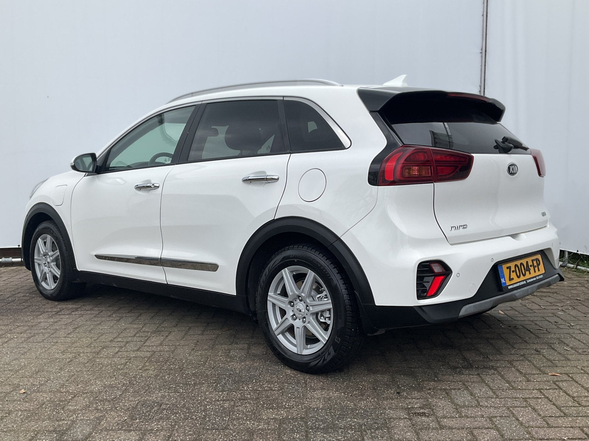 Foto 2 van Kia Niro 1.6 GDi Plug-in PHEV Adap.Cruise Stoel/Stuurverw Na