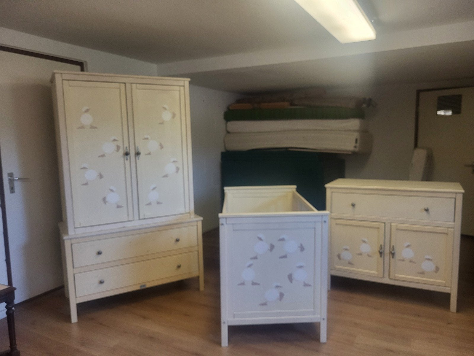 Complete Babykamer Bambam: Ledikant, Kast, Commode, Plank, Ophalen, Gebruikt, Jongetje of Meisje