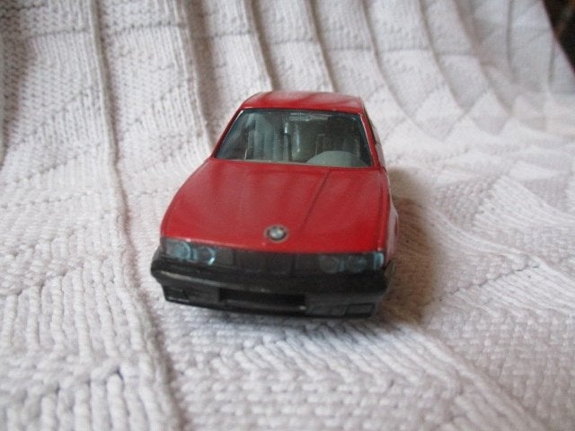 bburago auto bburago bmw 535i 1/43, Ophalen of Verzenden, Gebruikt, Auto, Overige merken
