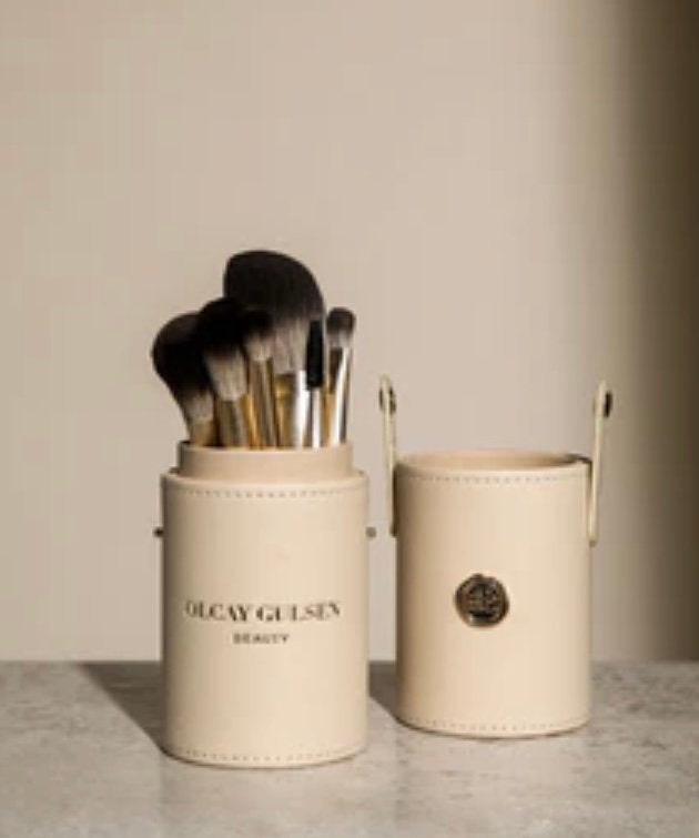 Nieuw kwasten set Olcay Gulsen Beauty brush set in etui leer, Overige kleuren, Gehele gezicht, Nieuw, Ophalen of Verzenden