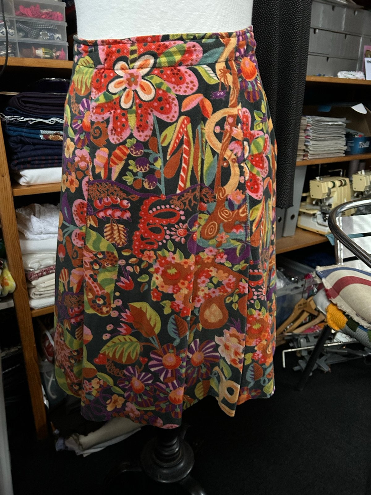 Oilily gevoerde rok met kleurrijke bloemenprint, Maat 38/40 (M), Meerkleurig, Ophalen of Verzenden, Zo goed als nieuw