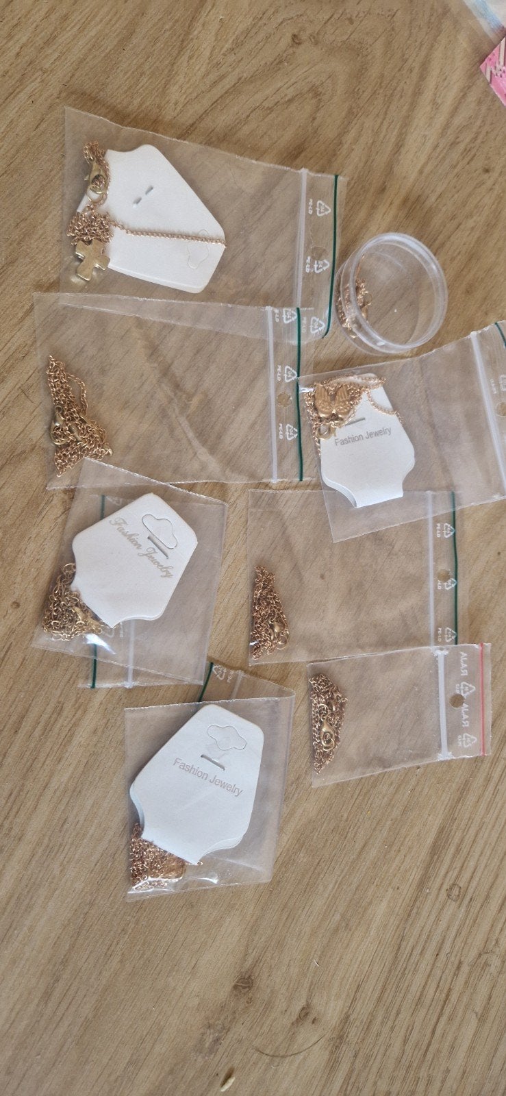 Gouden kettingen met hangers 62, Nieuw, Ophalen of Verzenden, Goud, Overige materialen