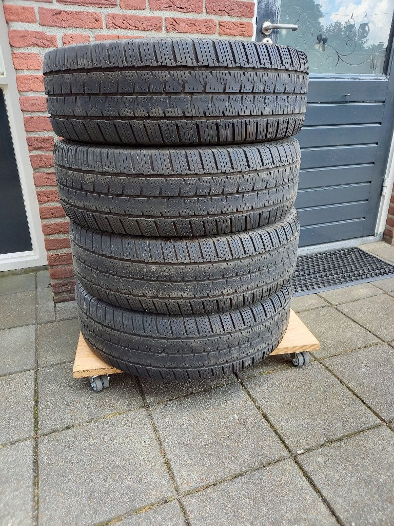 Camperbanden Continental 4season 225/75 R 16C 121/120 R, Ophalen, 16 inch, All Season, Band(en)