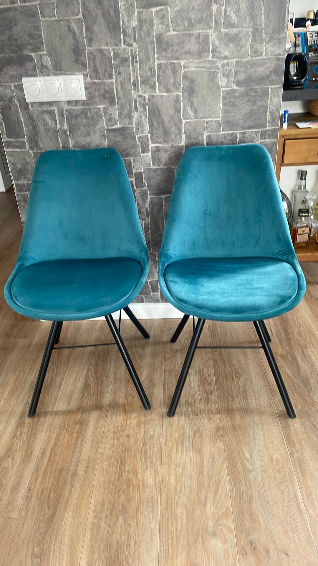 Set van 2 velvet/fluwelen stoelen – zeer goede staat, Huis en Inrichting, Ophalen, Twee, Overige kleuren, Zo goed als nieuw