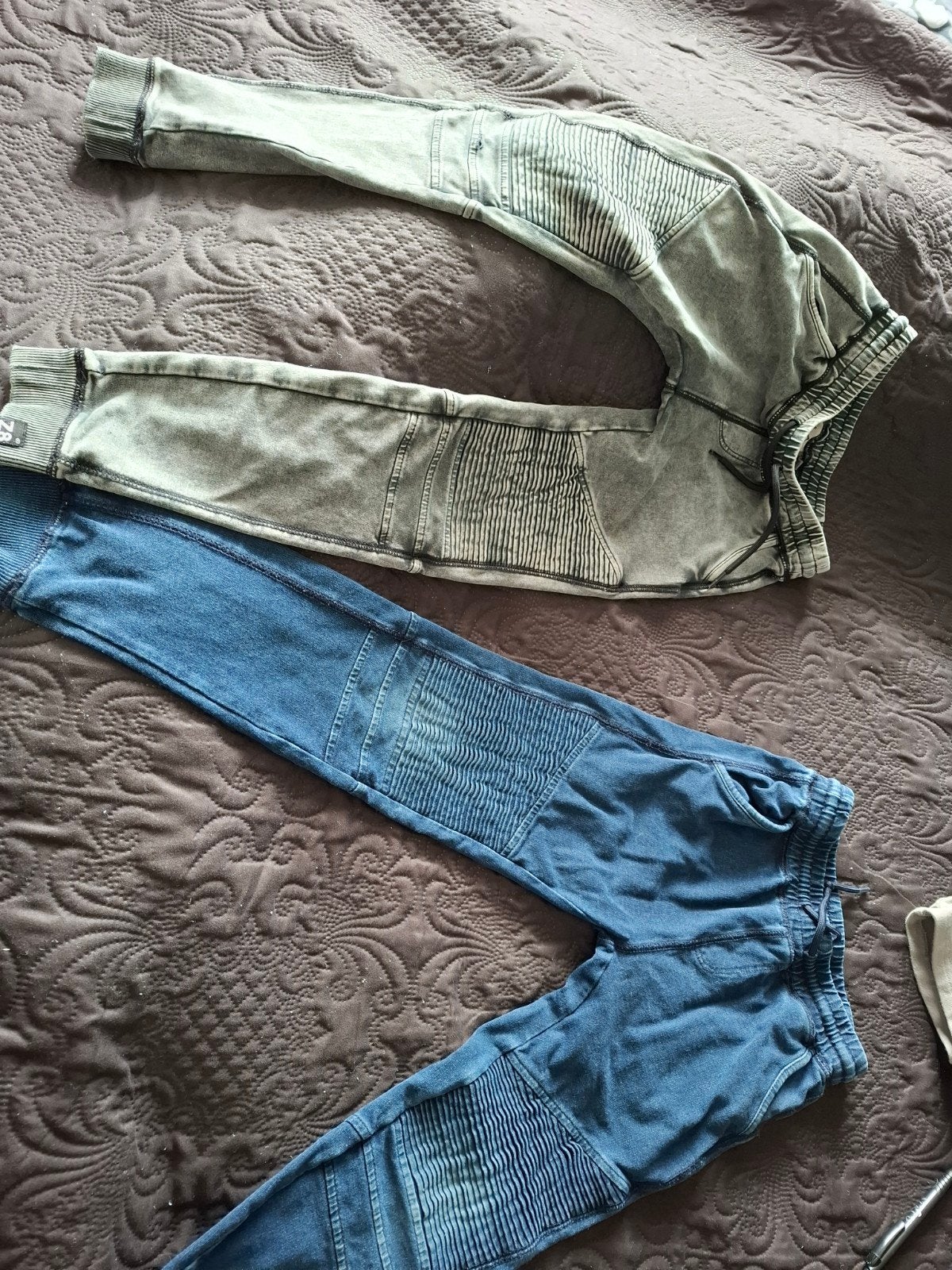 Z8 pax broekjes jongen joggingbroekjes maat 128, Ophalen of Verzenden, Zo goed als nieuw, Jongen, Broek