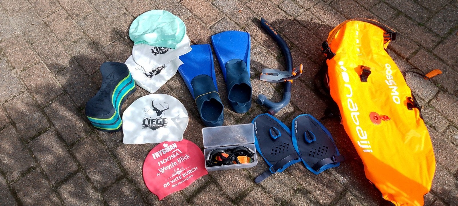 Zwempakket: Boei, zwemvliezen, handpeddels en badmutsen, Ophalen of Verzenden