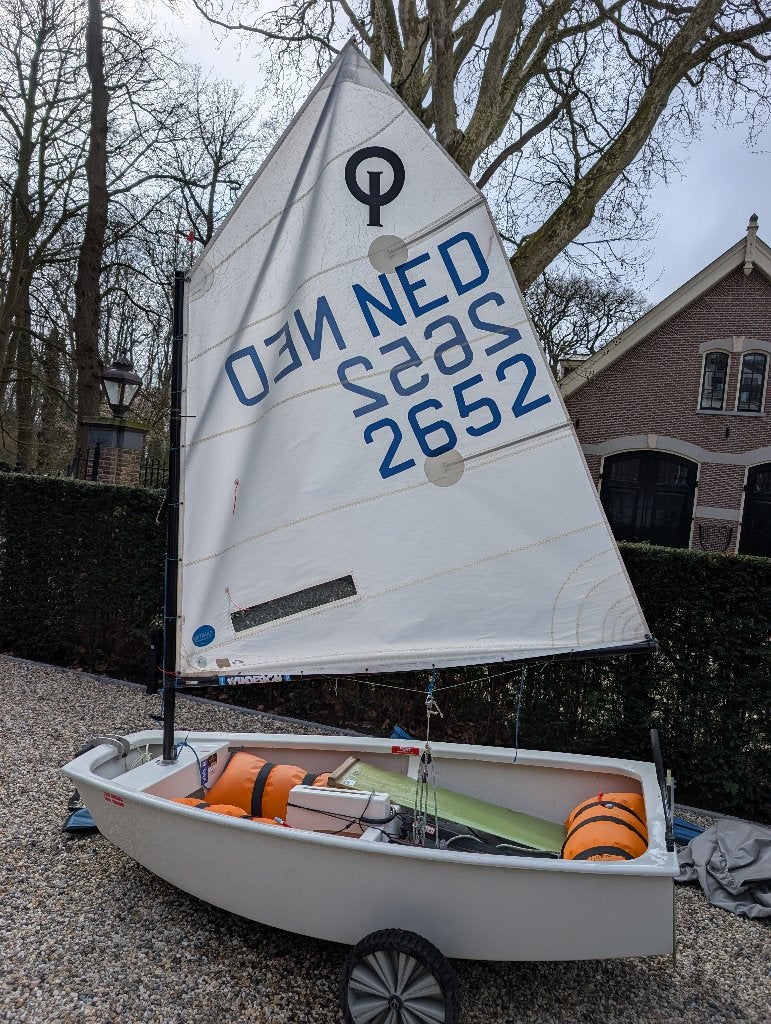 Optimist (wedstrijduitvoering, incl. meetbrief), Watersport en Boten, Ophalen, Gebruikt, 2 m, 84 cm