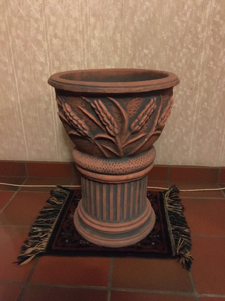 Stenen bloempot met voet, Tuin en Terras, Steen, Rond, Binnen, Zo goed als nieuw