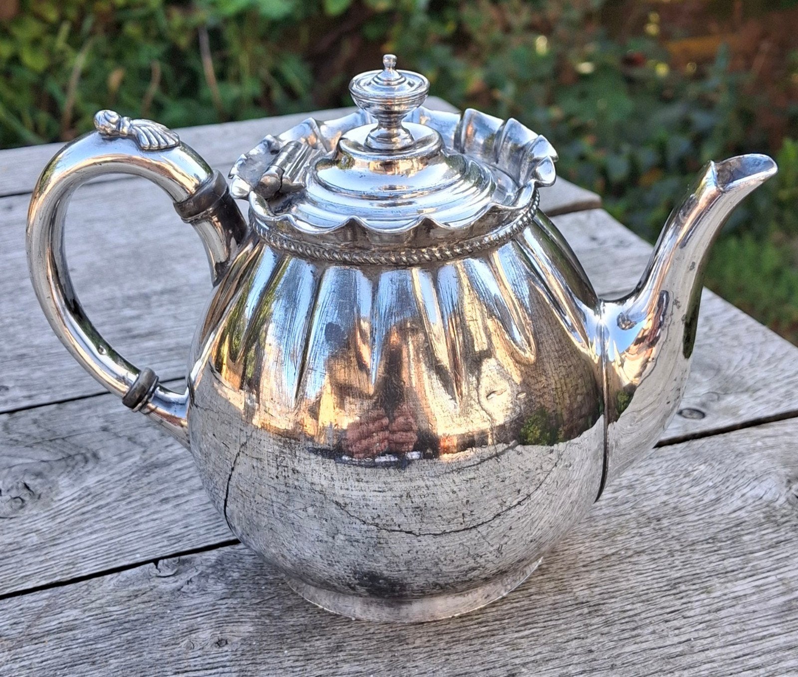 Verzilverde theepot van James Dixon & Sons, Sheffield, Ophalen of Verzenden, Zilver