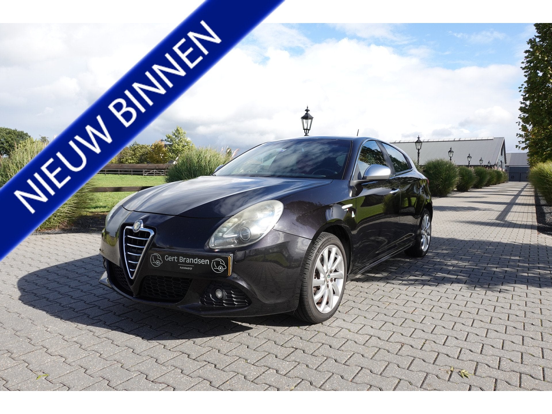 Alfa Romeo Giulietta 1.4 T Distinctive (bj 2010), Voorwielaandrijving, Euro 5, Gebruikt, Verwarmde buitenspiegels