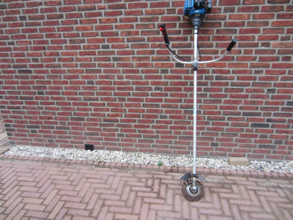 Bosmaaier merk Gude, Ophalen, Gebruikt, 10 tot 30 cm, Benzine