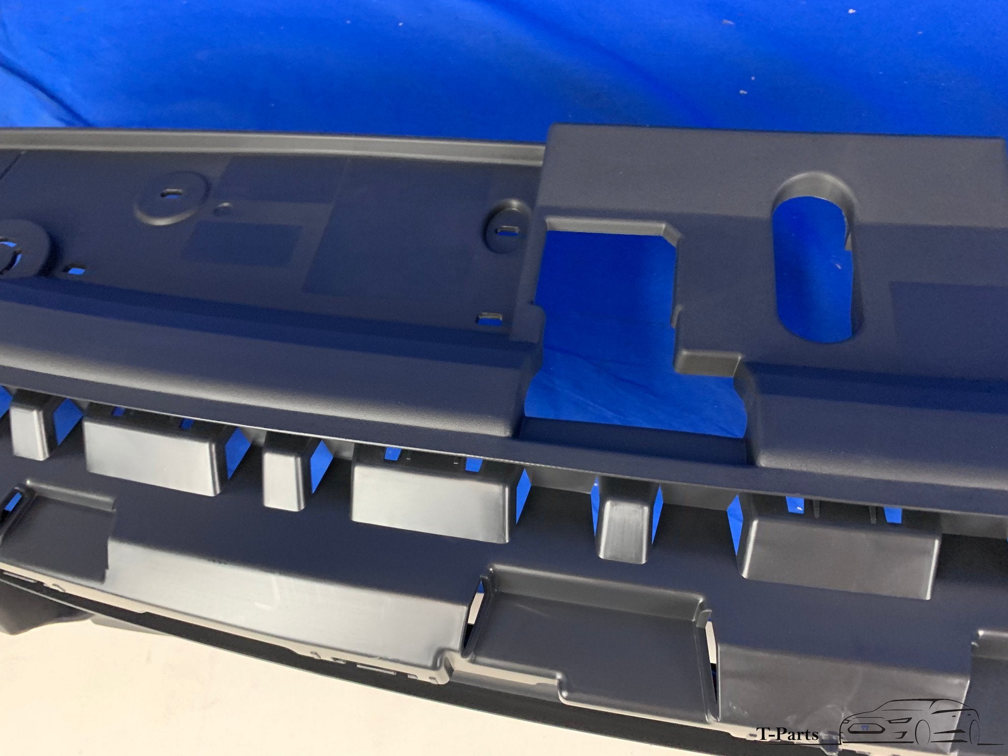 Opel corsa F grille houder voorbumper bumper 9829535680 98 2, Info@fabrikant.eu, Fabrikant BV, Opel, Nieuw