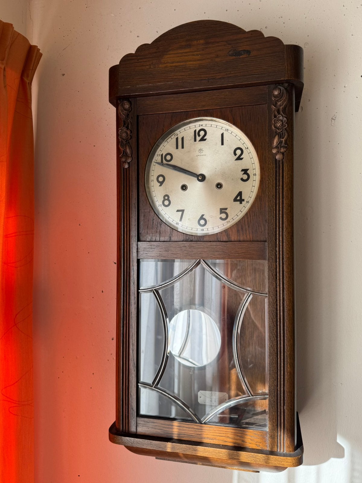 Mooie oude klok Junghans, Ophalen