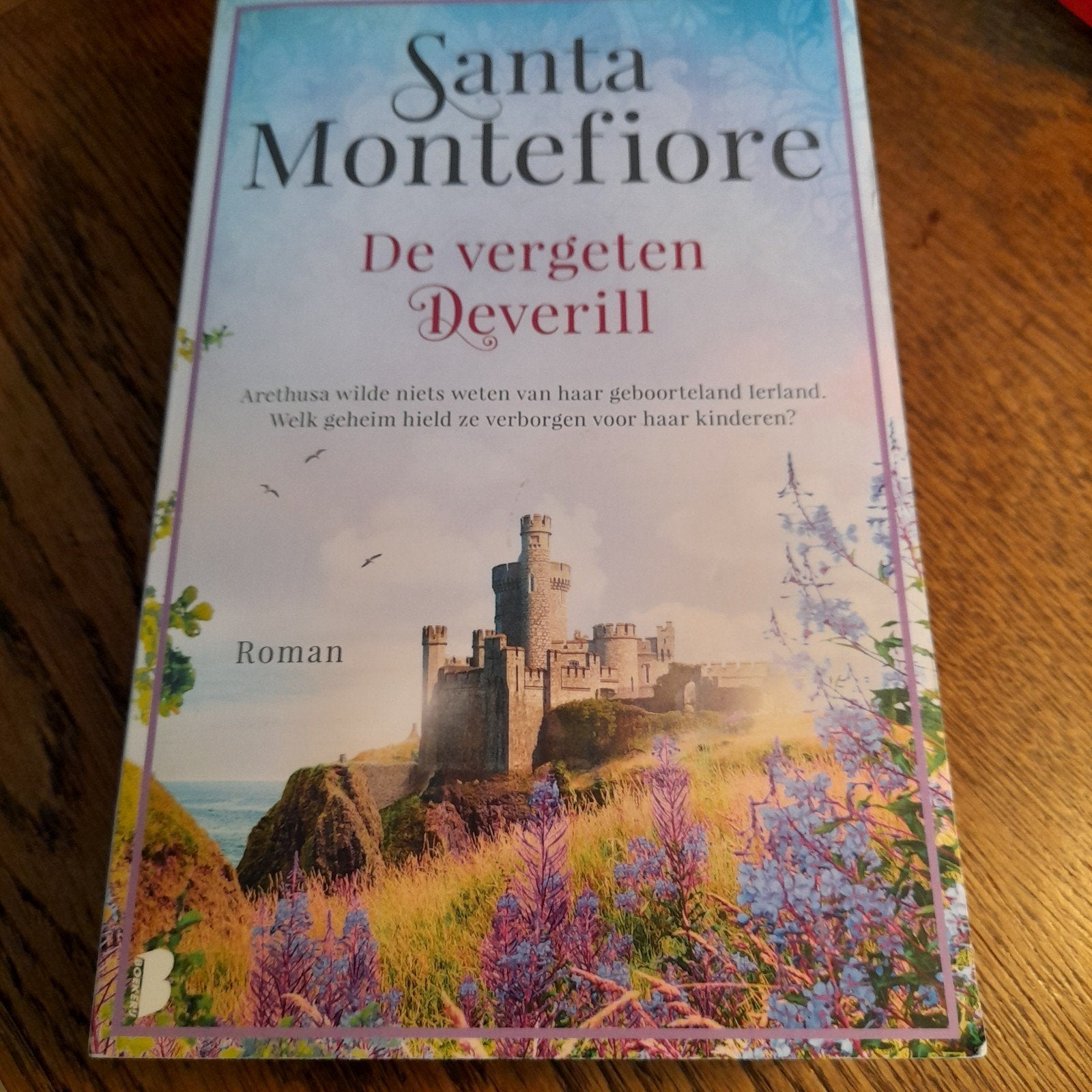 Santa Montefiore - De vergeten Deverill, Ophalen of Verzenden, Zo goed als nieuw, Santa Montefiore, Wereld overig