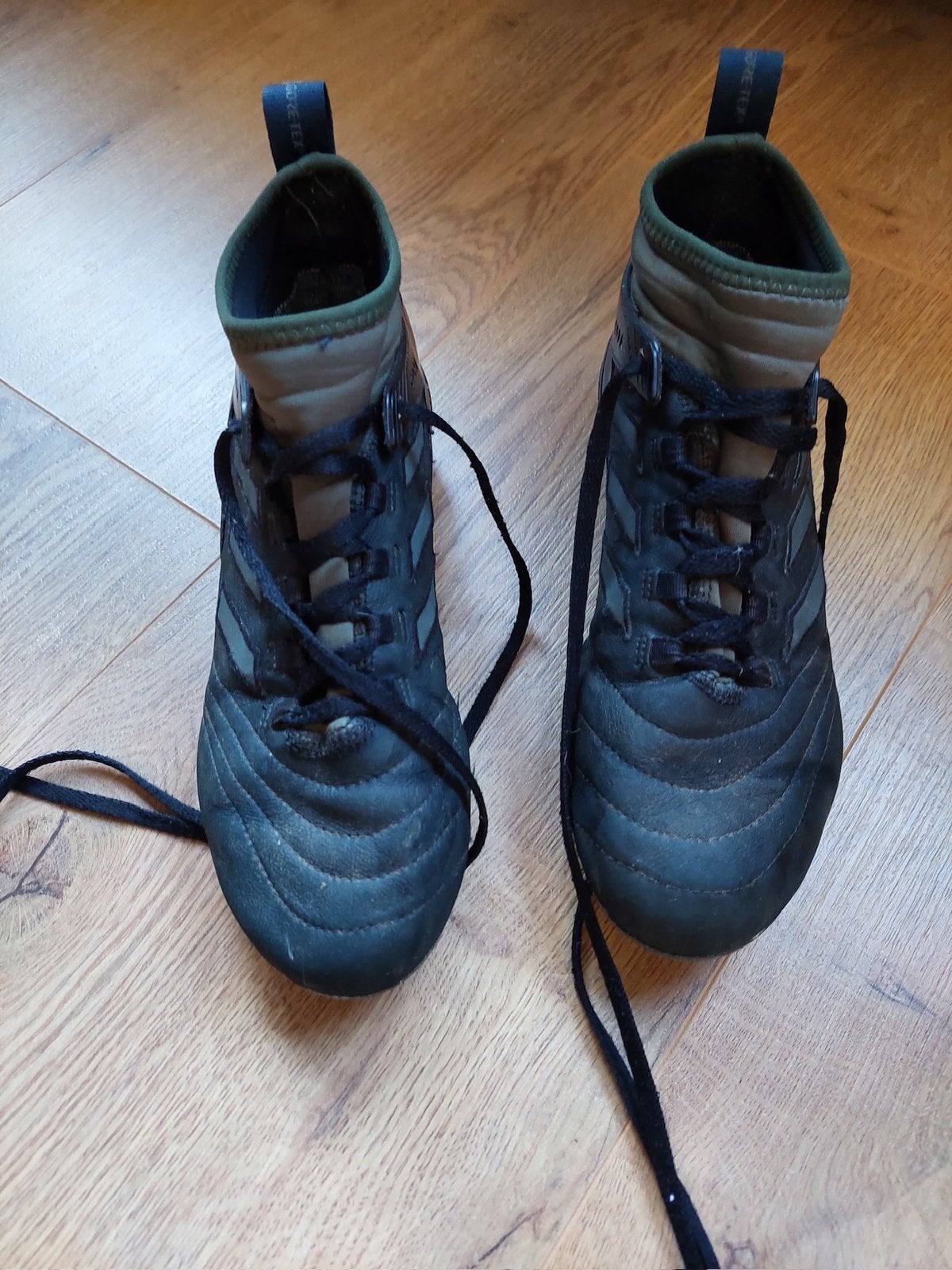 Voetbalschoenen adidas Copa Mid Football maat 40, Sport en Fitness, Maat XS of kleiner, Ophalen of Verzenden, Zo goed als nieuw