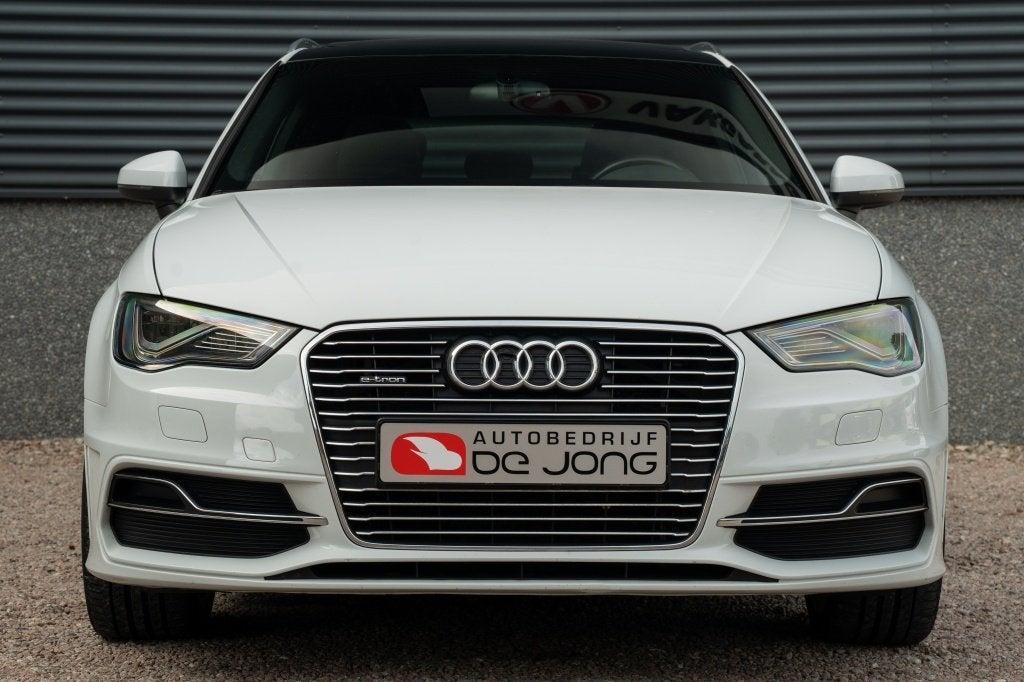 Audi A3 Sportback 1.4 e-tron 204PK PHEV | Panodak | Keyless, 12 maanden, Stof, Gebruikt, 4 cilinders