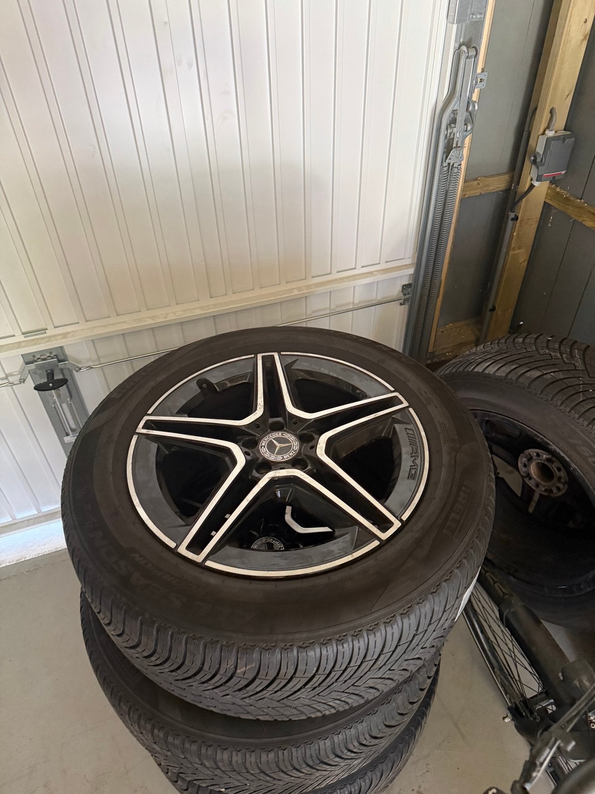 Mercedes-Benz AMG Velgen All Season Banden  275/50 R20. 20in, Ophalen, Gebruikt, 275 mm, Banden en Velgen