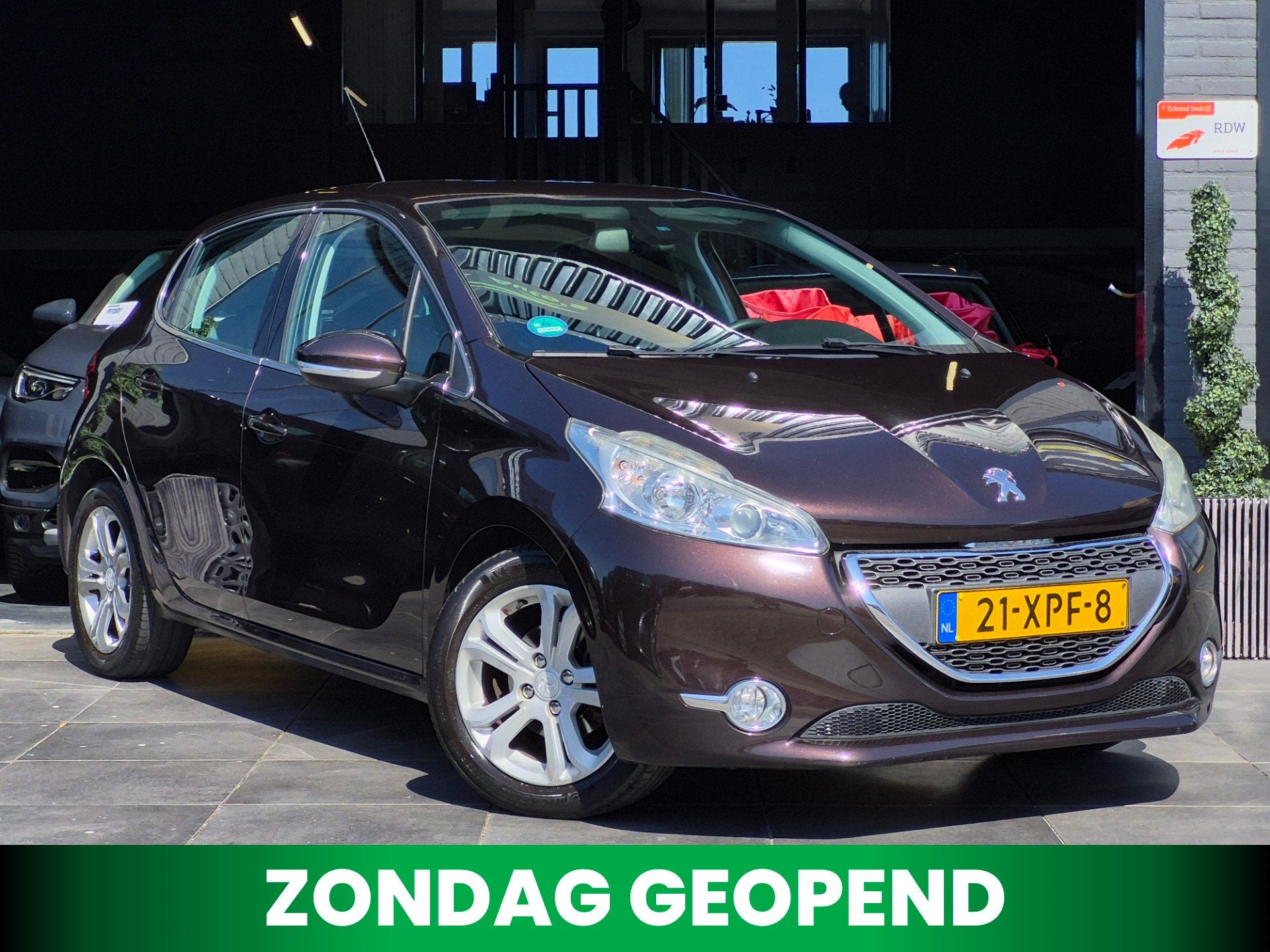 Peugeot 208 1.4 VTi Allure|Cruise|Airco|NAVI|NAP|Bluetooth, Voorwielaandrijving, Euro 5, Stof, Met garantie (alle)