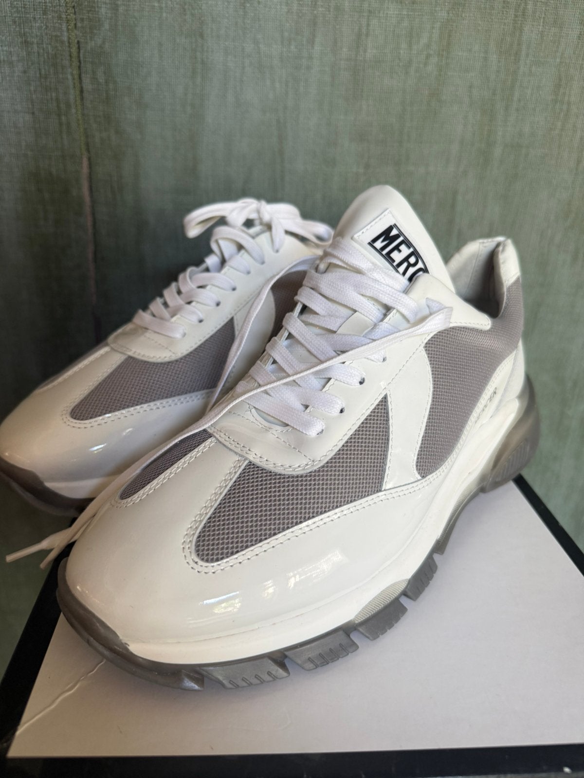Mercer sneakers. Nieuw maat 45. Nooit gedragen., Ophalen of Verzenden, Nieuw, Wit