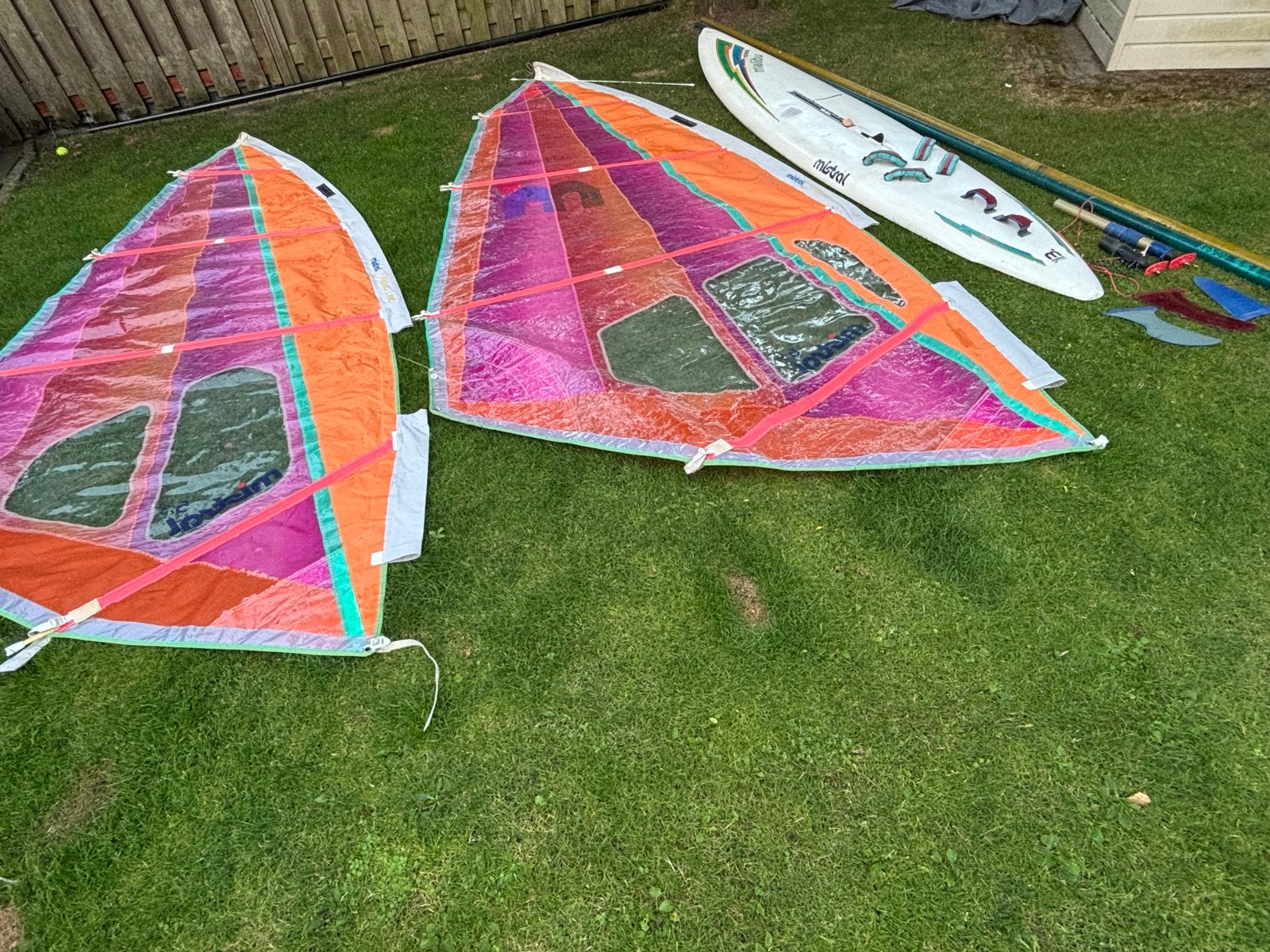Complete Mistral Windsurfset: Malibu plank met 4 zeilen, Ophalen, Mistral, Gebruikt, 5 tot 6.5 m²