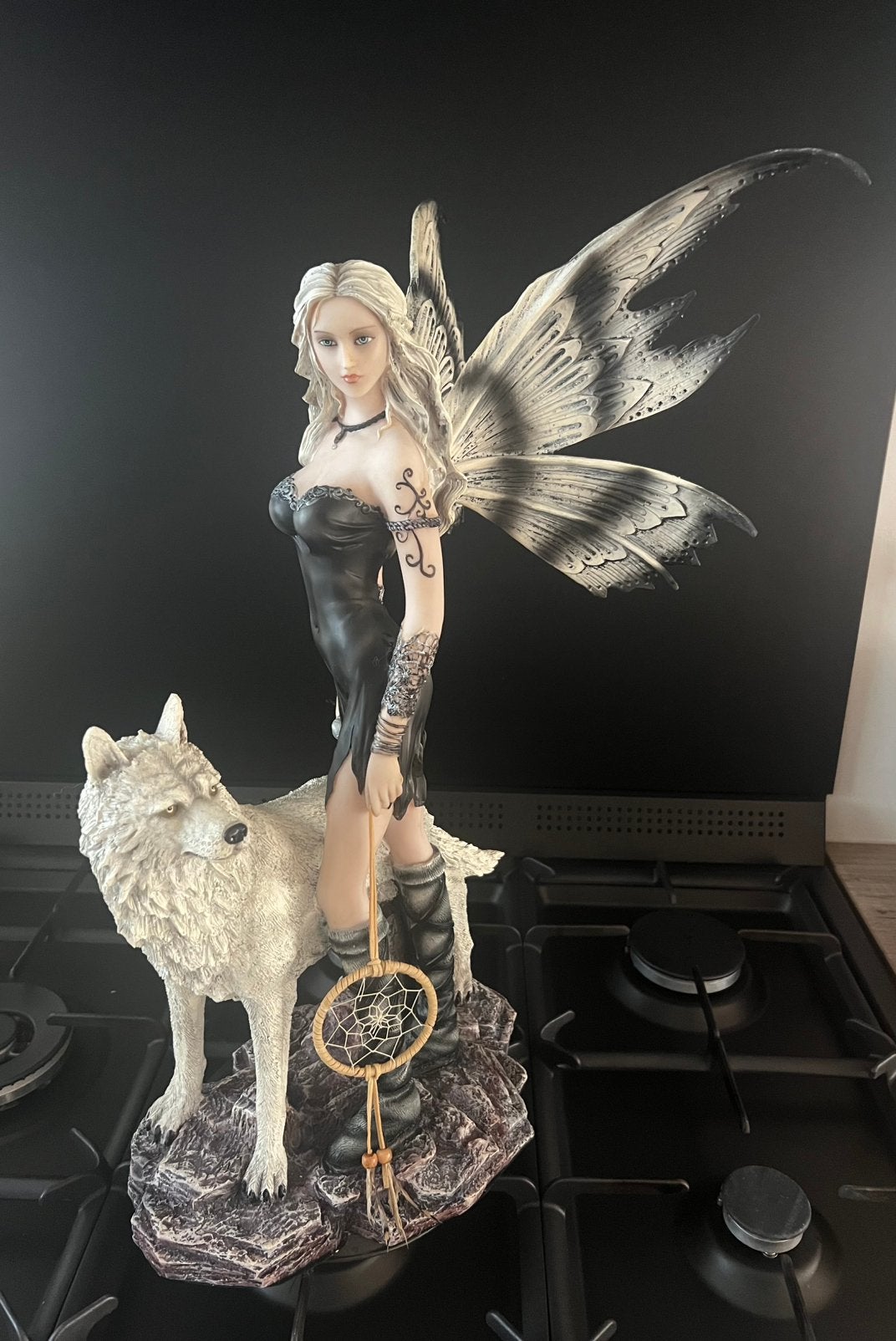 Fantasie beeld vrouw met wolf, Ophalen, Zo goed als nieuw